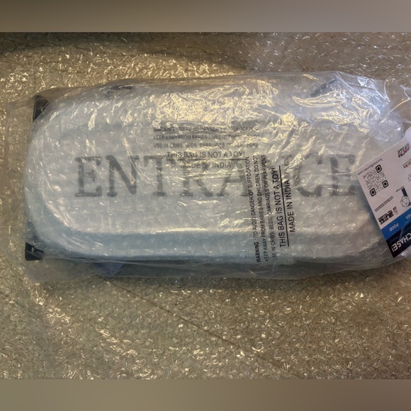 Entrance Sign - Picture 14 of 16